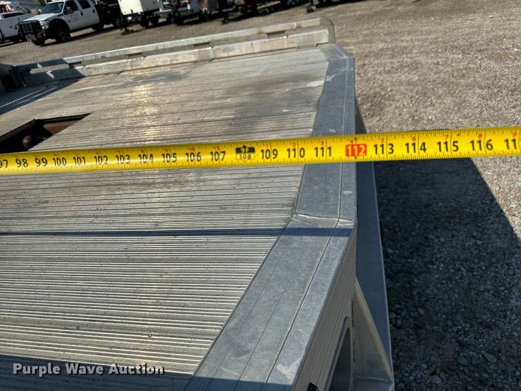 image for item MV9038 2013 Ford F450 Super Duty Crew Cab flatbed truck