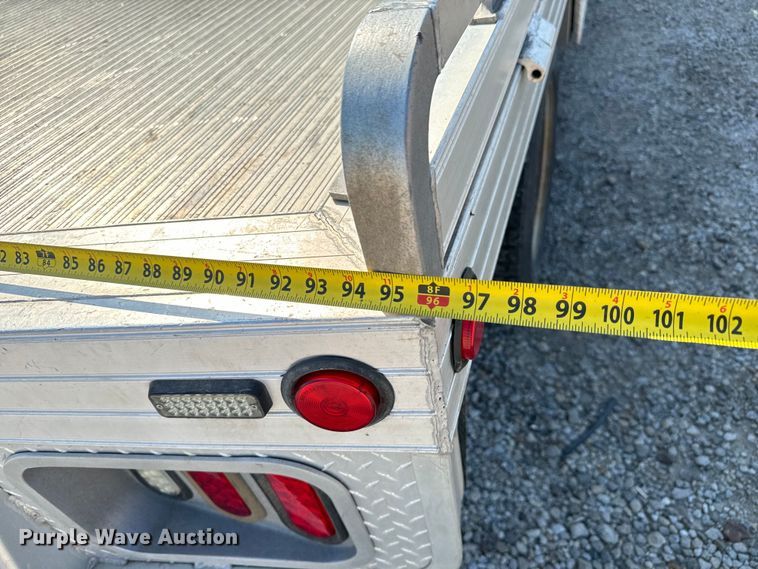 image for item MV9038 2013 Ford F450 Super Duty Crew Cab flatbed truck