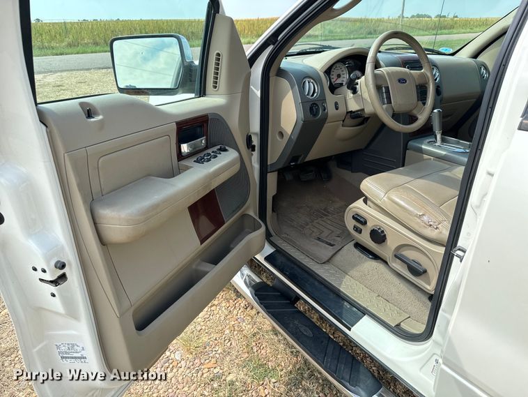 image for item MV9039 2008 Ford F150 Lariat SuperCrew pickup truck