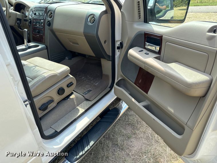 image for item MV9039 2008 Ford F150 Lariat SuperCrew pickup truck