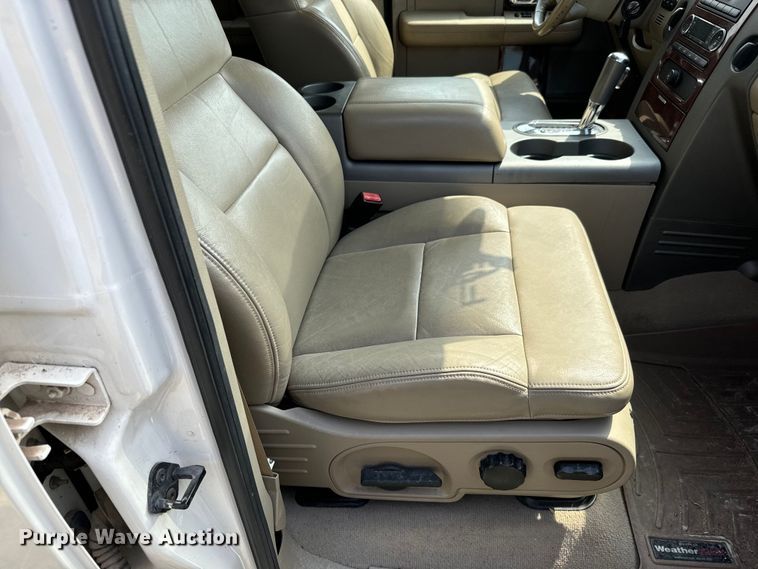 image for item MV9039 2008 Ford F150 Lariat SuperCrew pickup truck