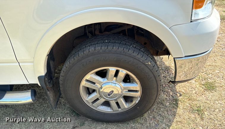 image for item MV9039 2008 Ford F150 Lariat SuperCrew pickup truck