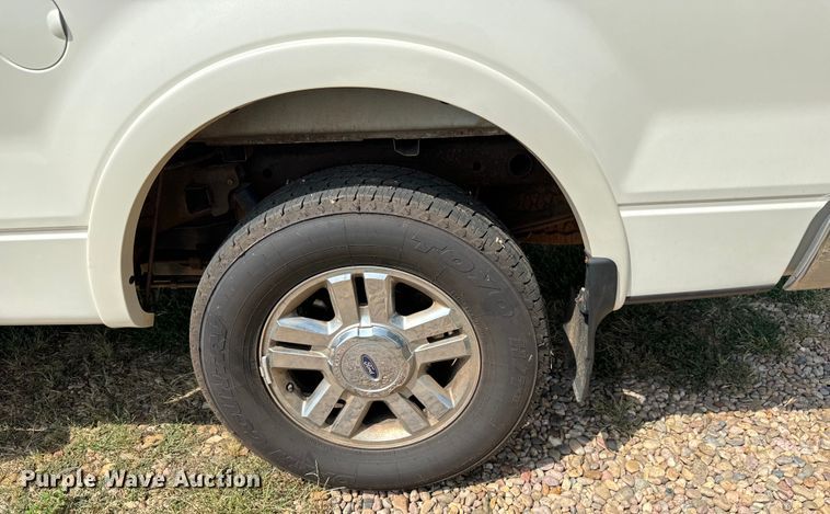 image for item MV9039 2008 Ford F150 Lariat SuperCrew pickup truck