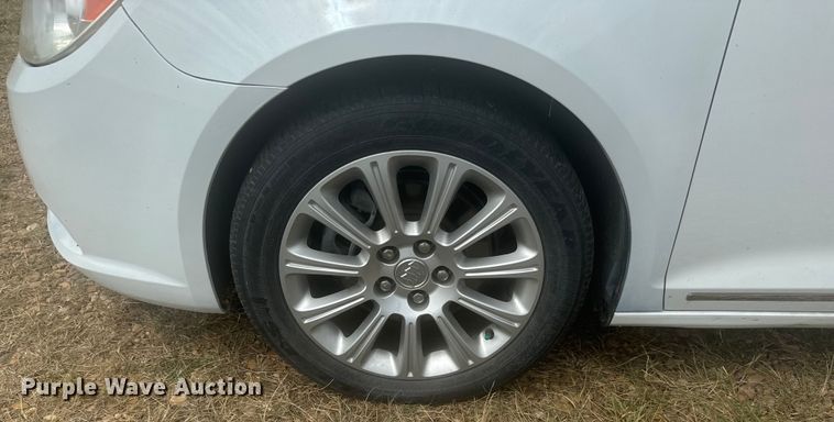 image for item MV9040 2013 Buick Lacrosse 