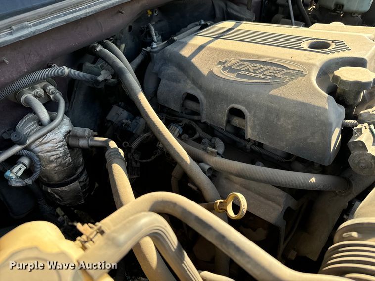 image for item MV9041 2001 Chevrolet Silverado 2500HD LT Crew Cab pickup truck