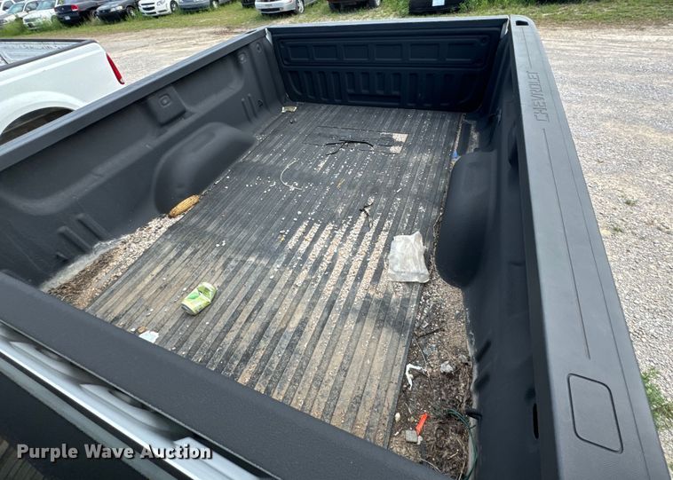 image for item ND9335 2018 Chevrolet Silverado 1500 Double Cab pickup truck