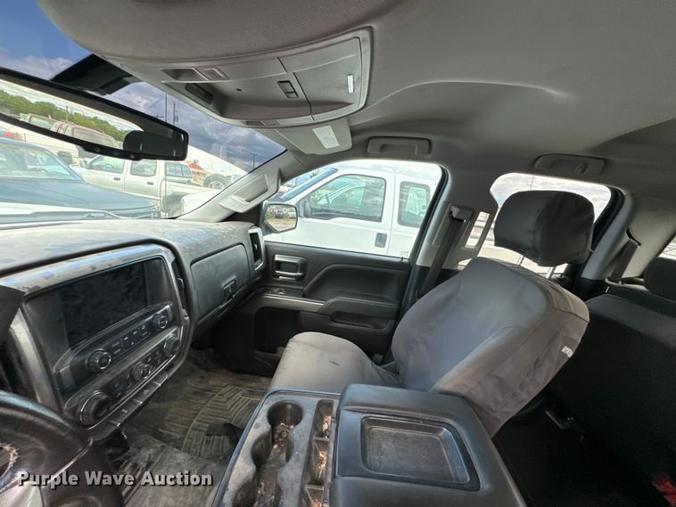 image for item ND9335 2018 Chevrolet Silverado 1500 Double Cab pickup truck