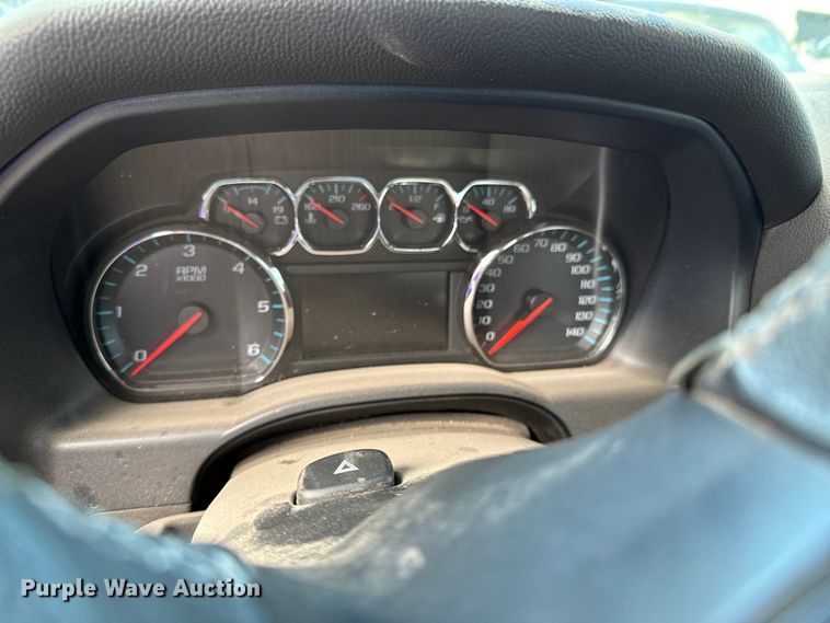 image for item ND9335 2018 Chevrolet Silverado 1500 Double Cab pickup truck