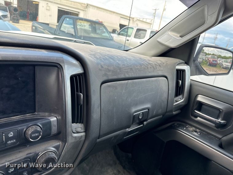 image for item ND9335 2018 Chevrolet Silverado 1500 Double Cab pickup truck