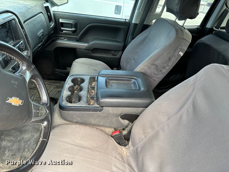 image for item ND9335 2018 Chevrolet Silverado 1500 Double Cab pickup truck