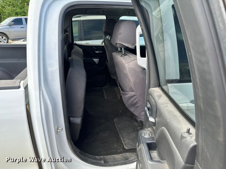 image for item ND9335 2018 Chevrolet Silverado 1500 Double Cab pickup truck