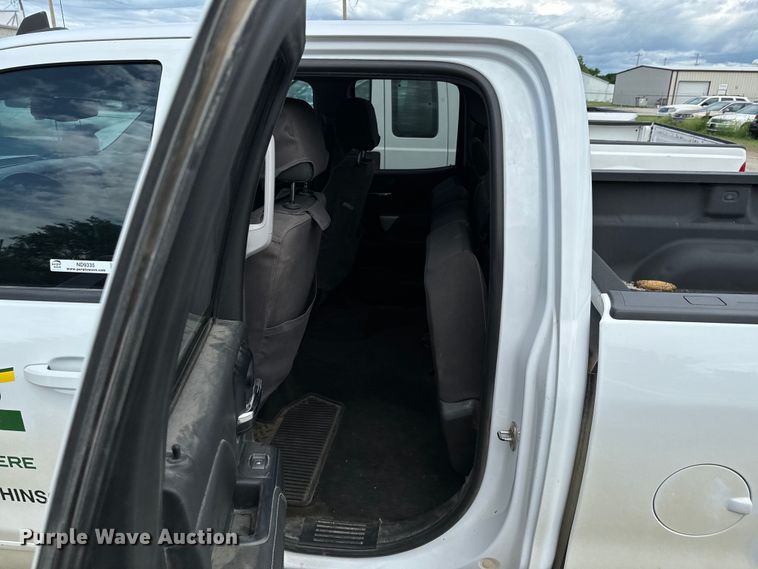 image for item ND9335 2018 Chevrolet Silverado 1500 Double Cab pickup truck