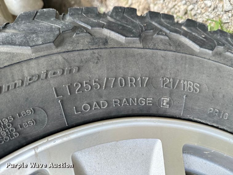 image for item ND9335 2018 Chevrolet Silverado 1500 Double Cab pickup truck