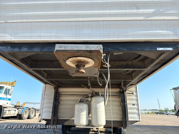 image for item NH9126 1996 Conquest  Gulf Stream camper