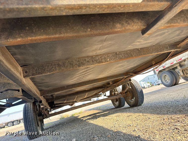 image for item NH9126 1996 Conquest  Gulf Stream camper