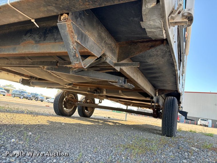 image for item NH9126 1996 Conquest  Gulf Stream camper