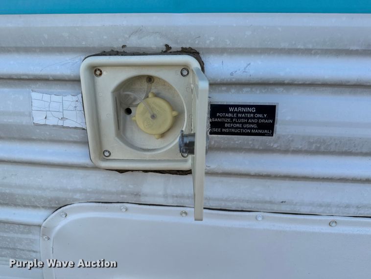 image for item NH9126 1996 Conquest  Gulf Stream camper