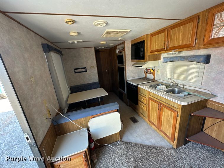 image for item NH9126 1996 Conquest  Gulf Stream camper