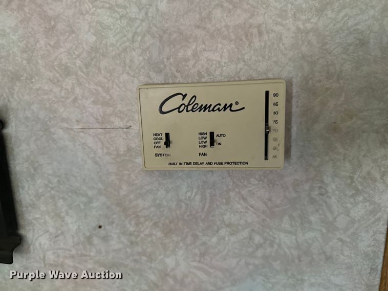 image for item NH9126 1996 Conquest  Gulf Stream camper