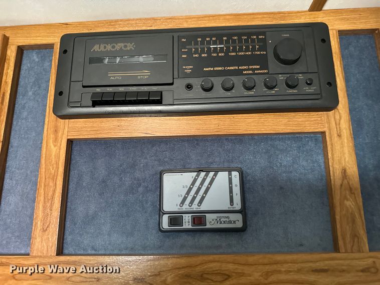 image for item NH9126 1996 Conquest  Gulf Stream camper