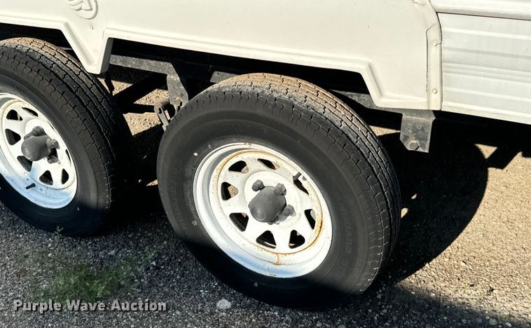 image for item NH9126 1996 Conquest  Gulf Stream camper