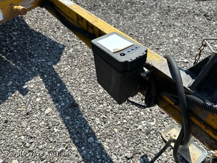 image for item NQ9350 1991 Fleming  tilt deck equipment trailer