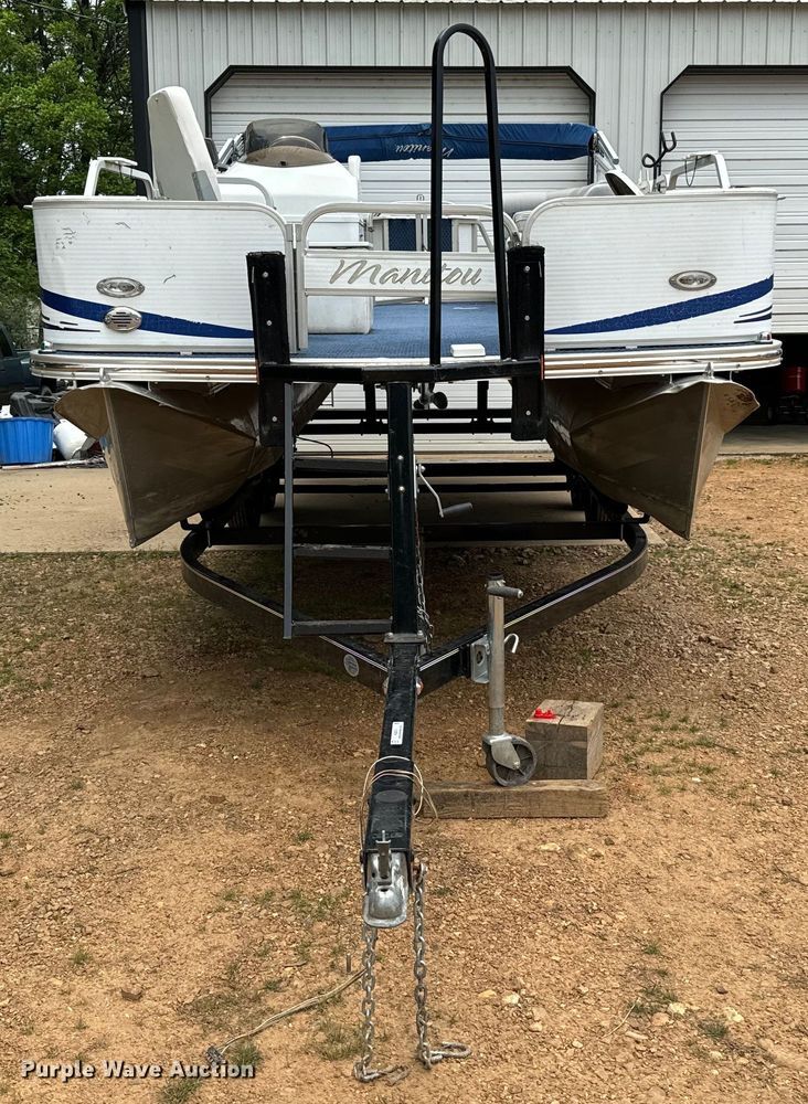 image for item NQ9553 2009 Manitou Osprey pontoon boat