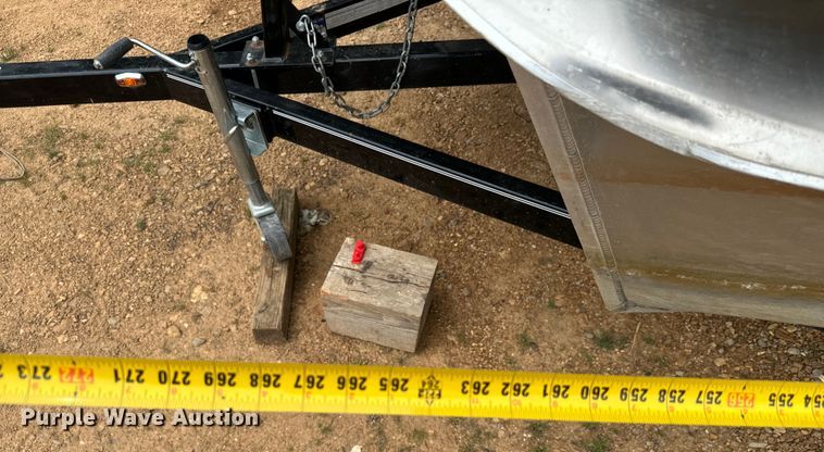 image for item NQ9553 2009 Manitou Osprey pontoon boat