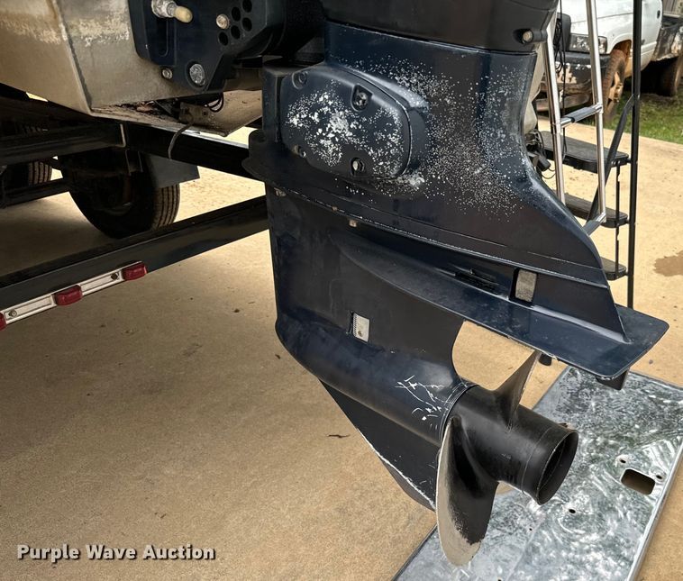 image for item NQ9553 2009 Manitou Osprey pontoon boat