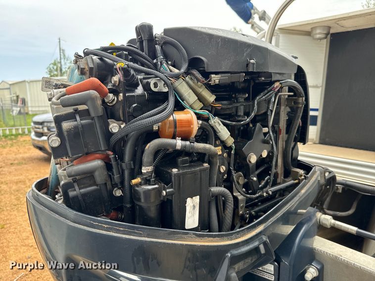 image for item NQ9553 2009 Manitou Osprey pontoon boat