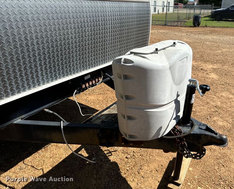 image for item NQ9731 2014 Heartland North Trail 26BRSS  camper