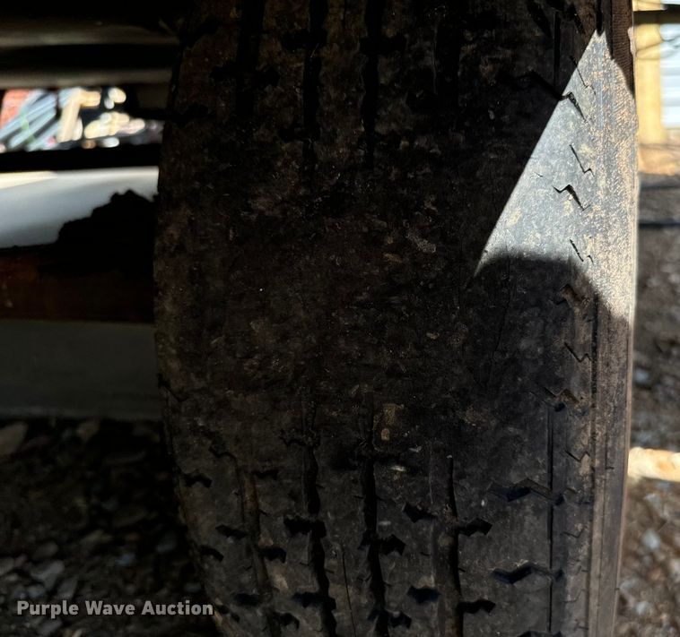 image for item NQ9731 2014 Heartland North Trail 26BRSS  camper