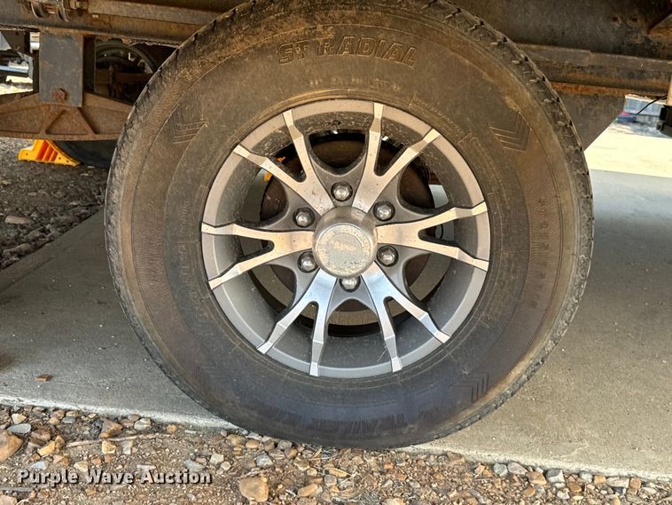 image for item NQ9731 2014 Heartland North Trail 26BRSS  camper