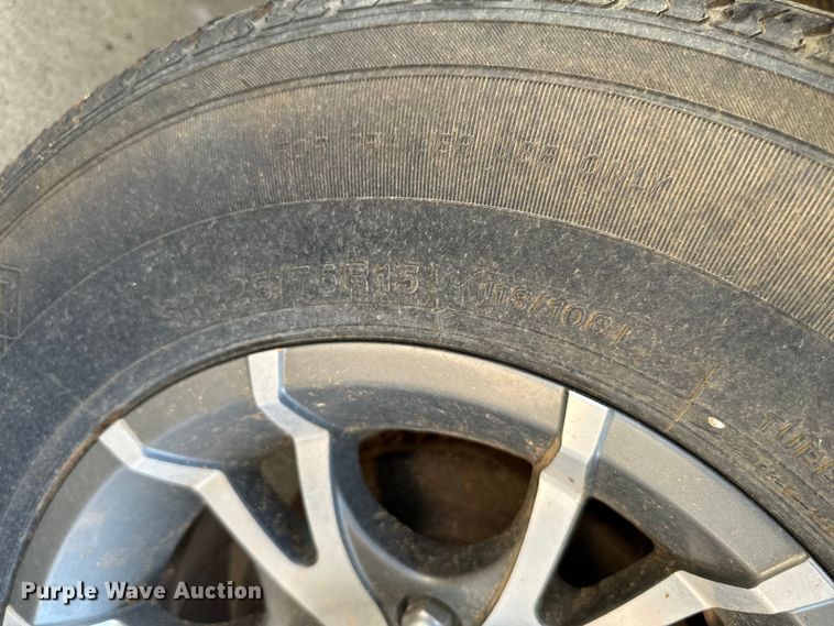 image for item NQ9731 2014 Heartland North Trail 26BRSS  camper