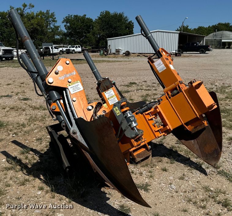 image for item NQ9742 Optimal 1100 skid steer tree spade