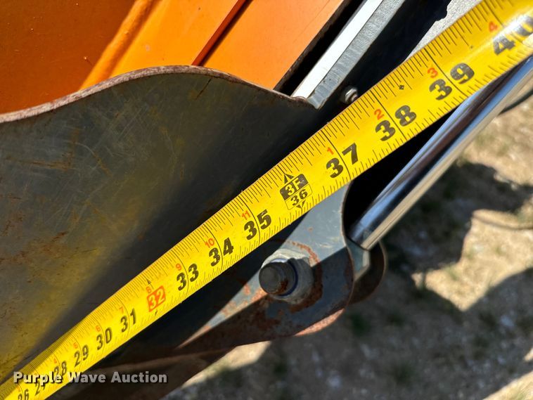 image for item NQ9742 Optimal 1100 skid steer tree spade