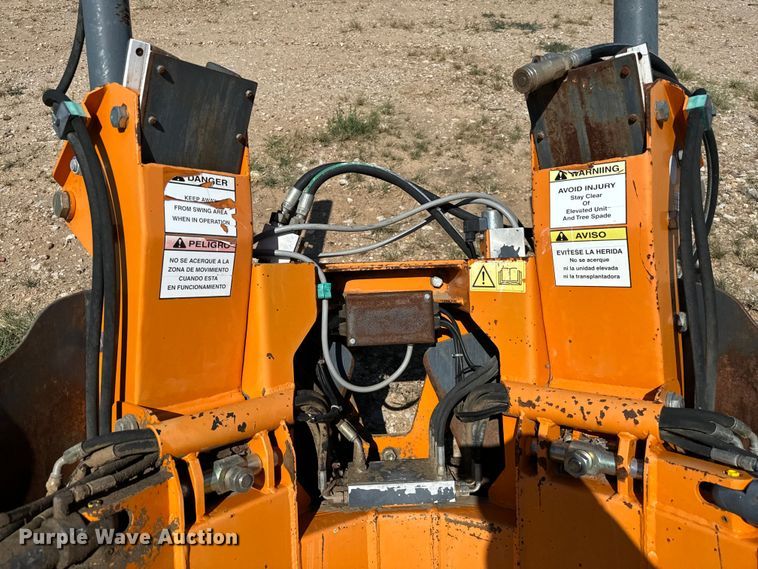 image for item NQ9742 Optimal 1100 skid steer tree spade