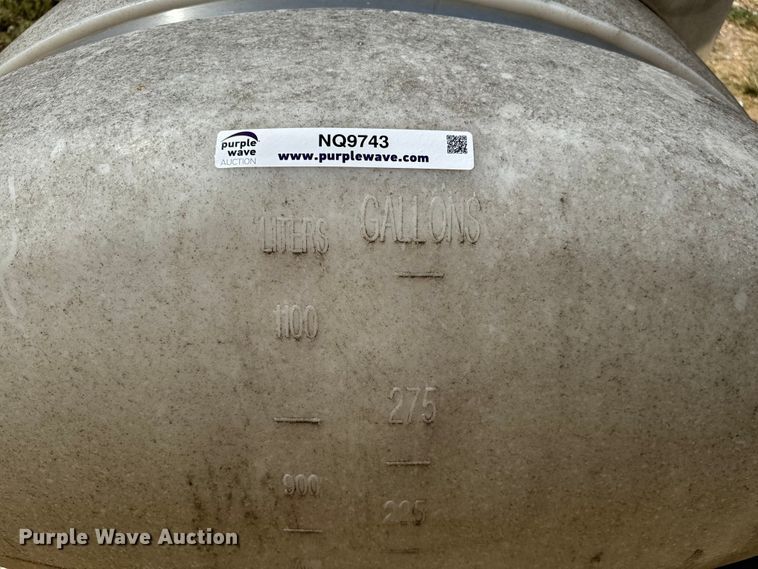 image for item NQ9743 Turf sprayer