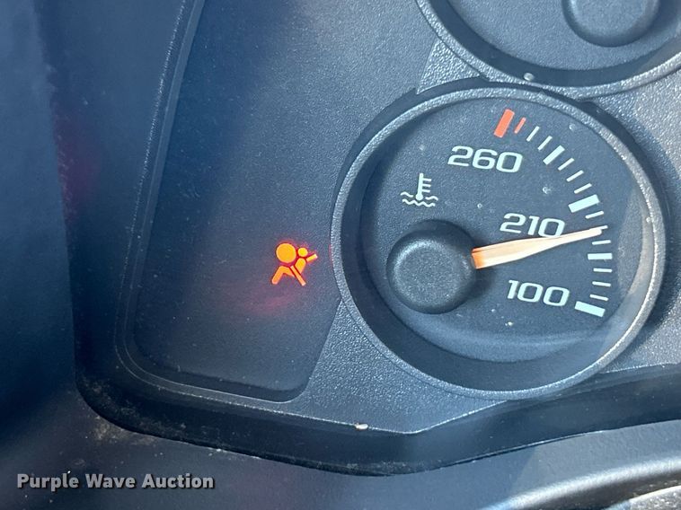 image for item NR9424 2007 Chevrolet Express 3500 box truck