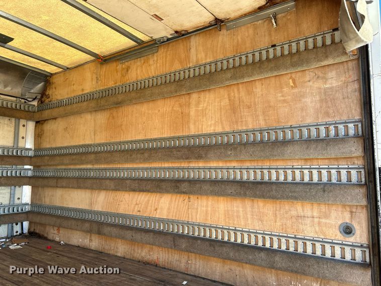 image for item NR9424 2007 Chevrolet Express 3500 box truck