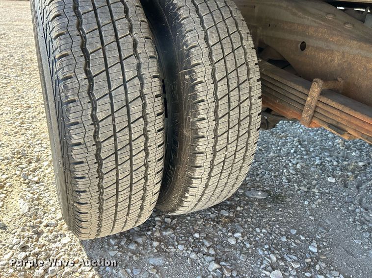 image for item NR9424 2007 Chevrolet Express 3500 box truck