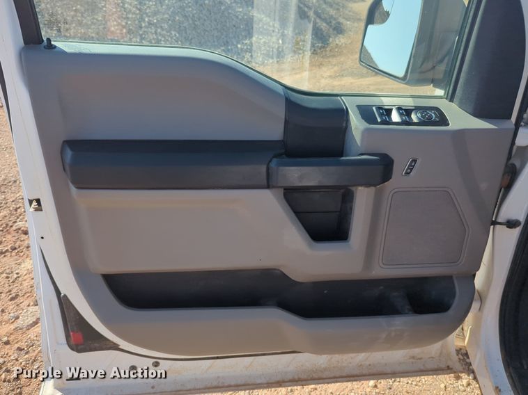 image for item NW9737 2017 Ford F150 SuperCab pickup truck