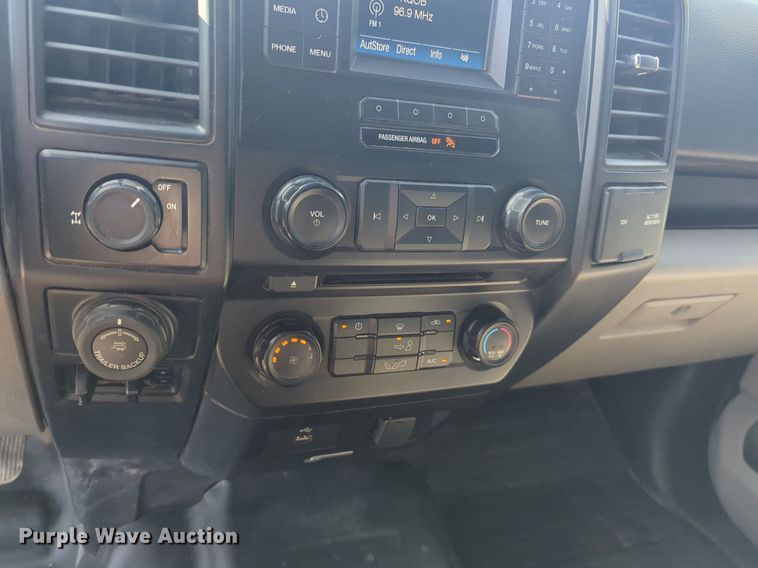 image for item NW9737 2017 Ford F150 SuperCab pickup truck