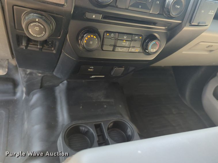 image for item NW9737 2017 Ford F150 SuperCab pickup truck