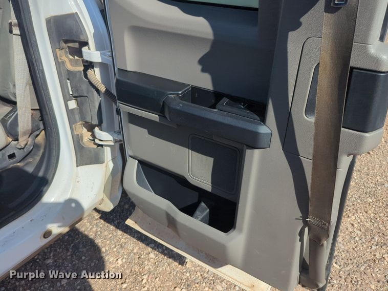 image for item NW9737 2017 Ford F150 SuperCab pickup truck