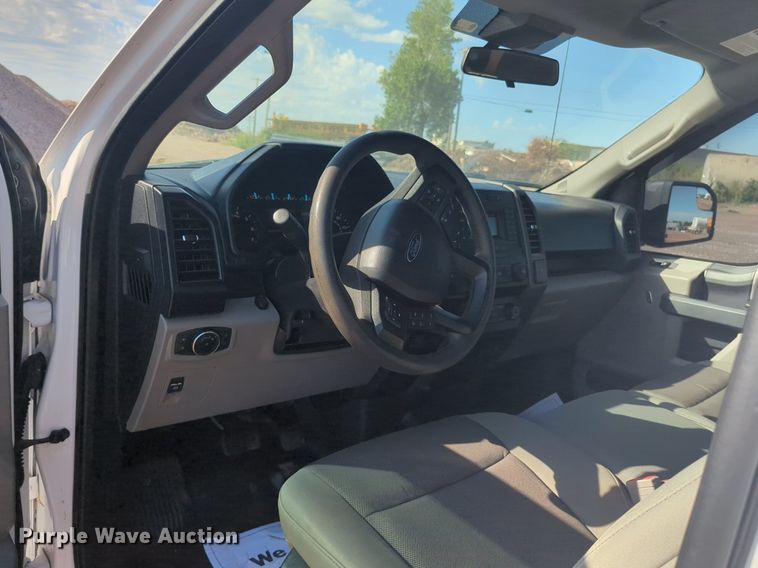 image for item NW9738 2020 Ford F150 XL SuperCrew pickup truck