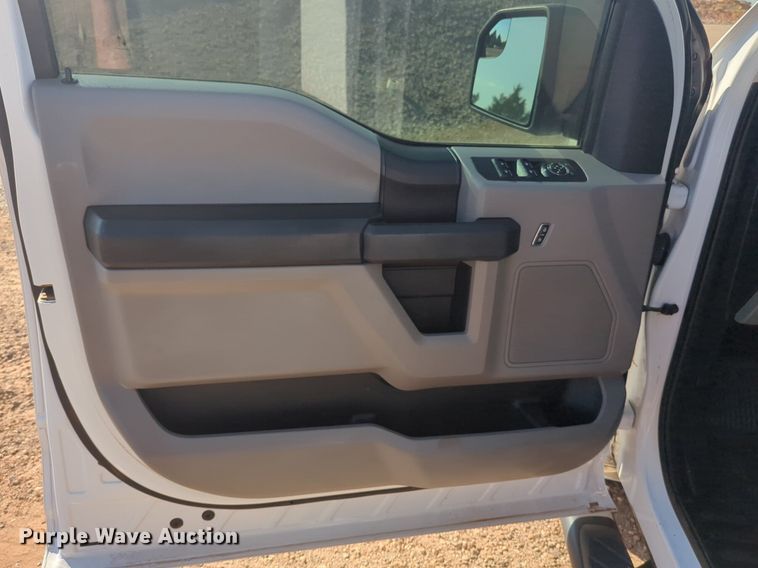 image for item NW9738 2020 Ford F150 XL SuperCrew pickup truck