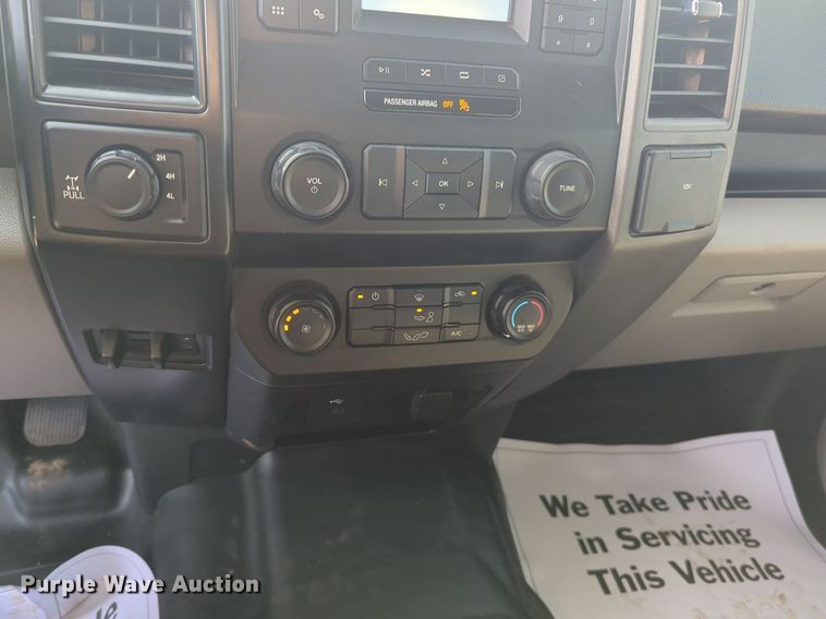 image for item NW9738 2020 Ford F150 XL SuperCrew pickup truck