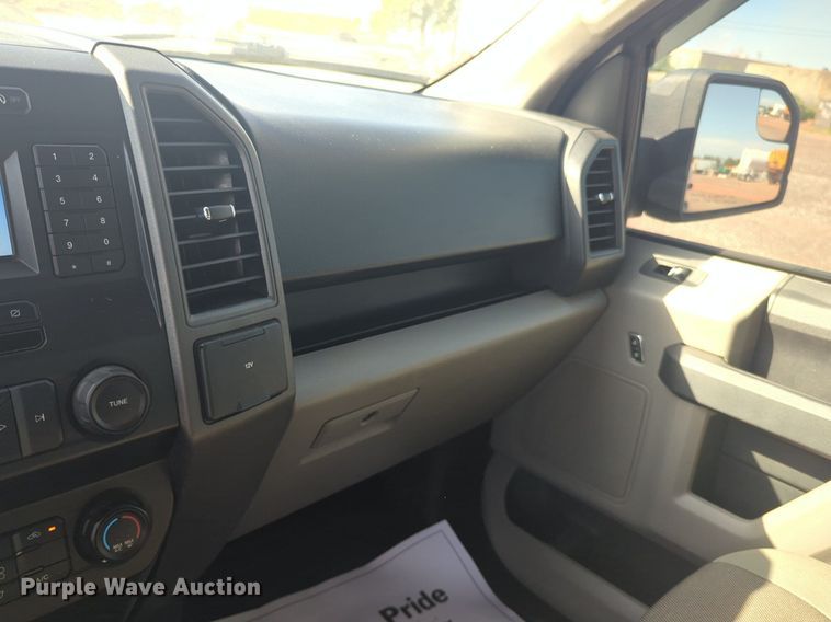 image for item NW9738 2020 Ford F150 XL SuperCrew pickup truck