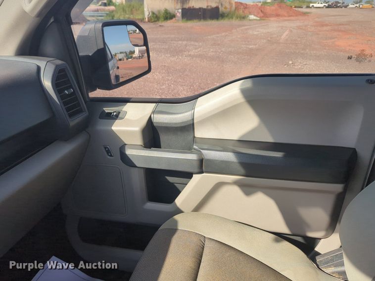 image for item NW9738 2020 Ford F150 XL SuperCrew pickup truck